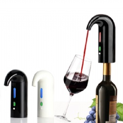 Wine pourer